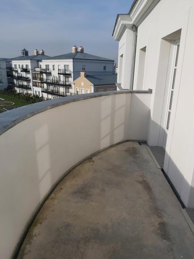 3 Room Flat In Parklane - 1,5Km Disney Serris Exterior foto